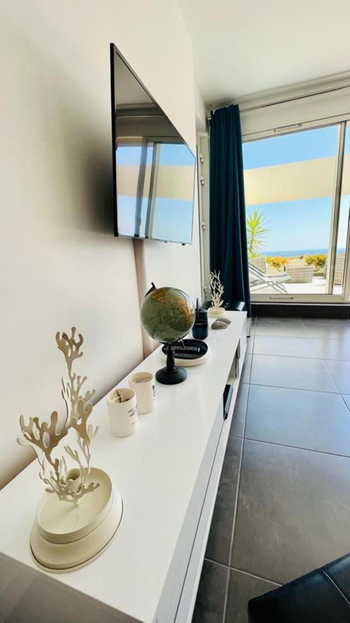 Vue Mer Imprenable Et Piscine Бандол Екстериор снимка